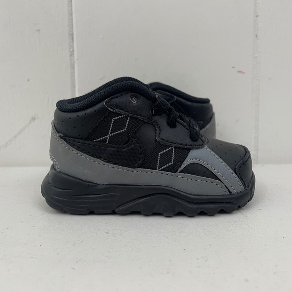 Nike Other - Nike Air Trainer SC High Raiders Bo Jackson 579808-003 2013 Toddler Size 2C